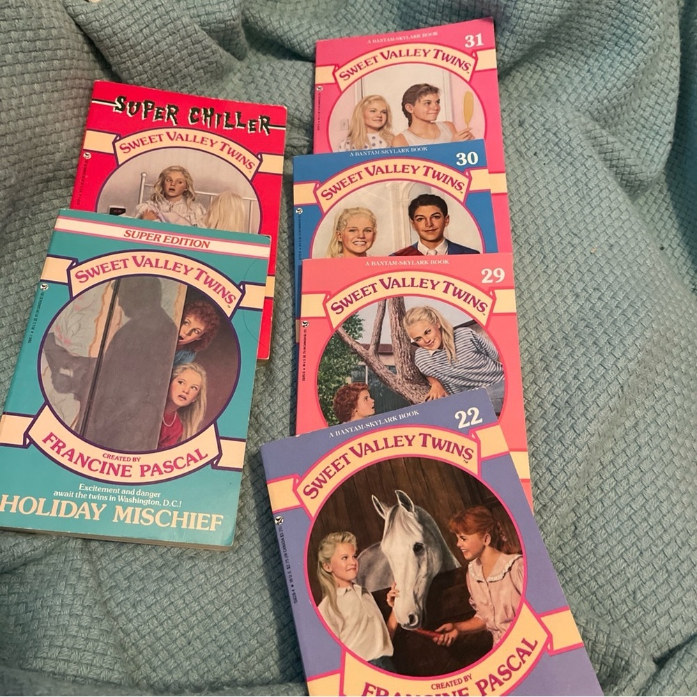 Sweet Valley Twins Book Set - 6 Titles